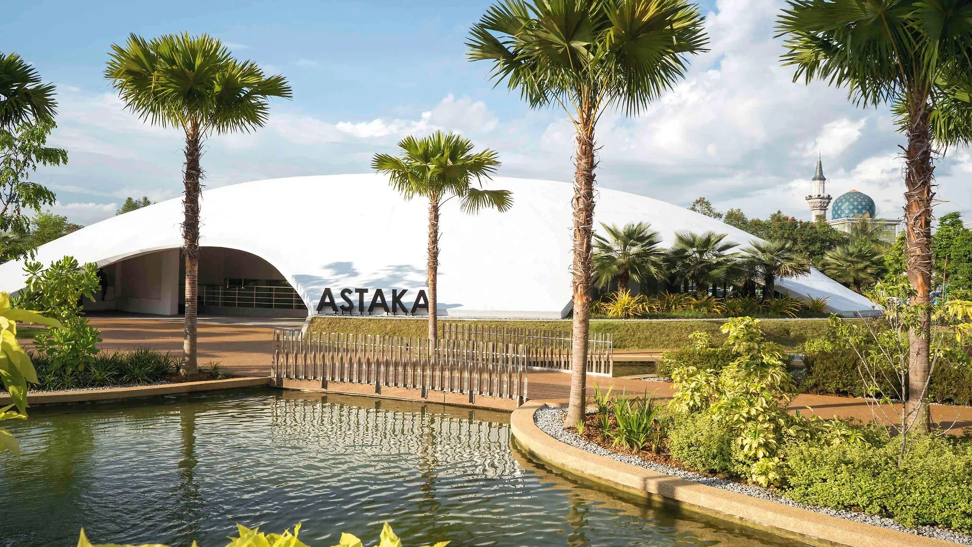 Movenpick Hotel & Convention Centre Klia Sepang