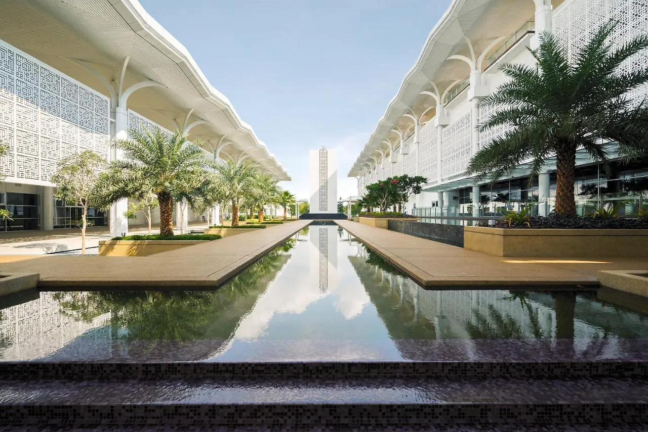 Movenpick Hotel & Convention Centre Klia Sepang